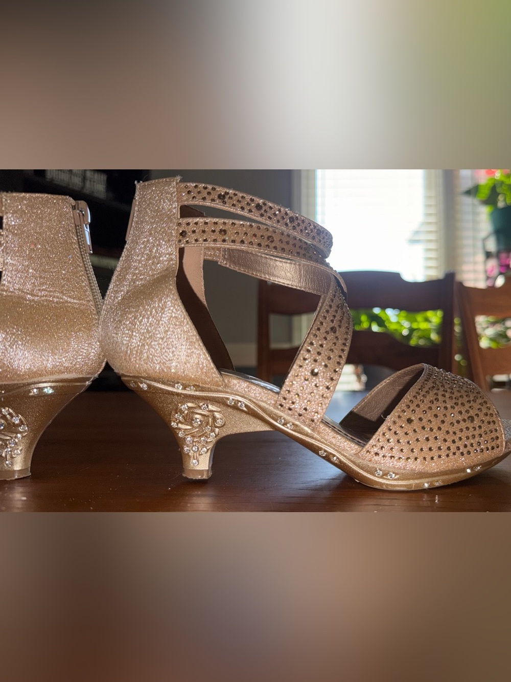 Womens size 5 Gold Strappy Embellished Dress Sandals - Picture 13 of 14